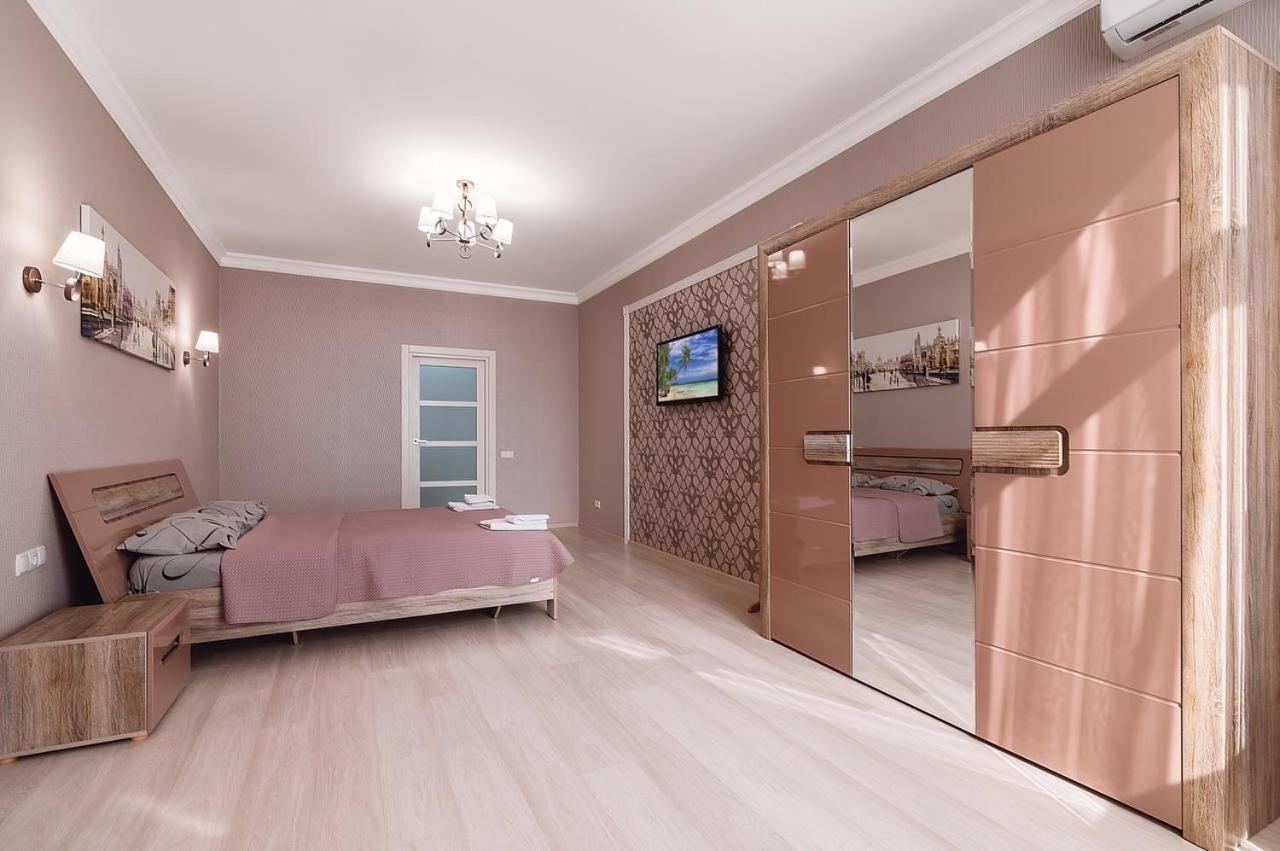 Gagarin Plaza Sea View Apart Arcadia 198 Apartment โอเดสซา ภายนอก รูปภาพ